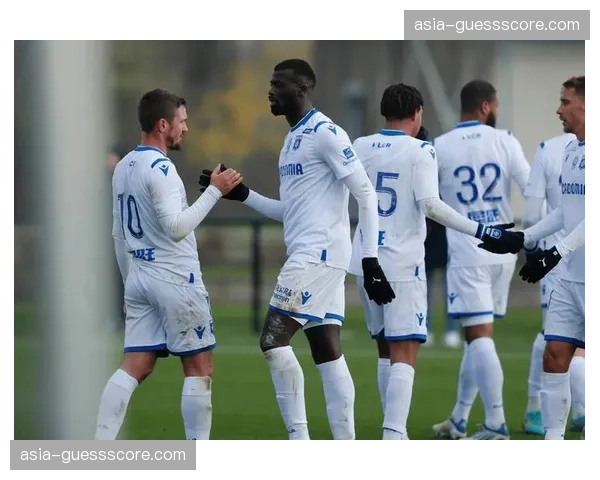 “门将第十一人”战术兴起：比较法甲各队门将参与进攻的程度