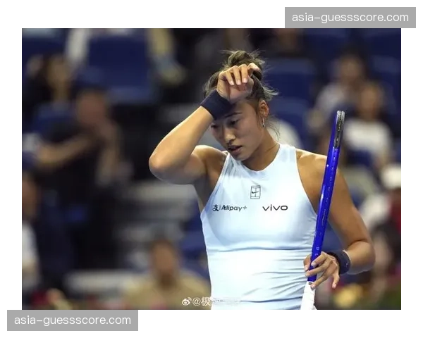 WTA印第安维尔斯站:郑钦文携新教练备战,阳光双赛成绩影响红土赛季信心