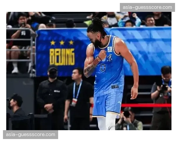 北京男篮88-73淘汰广东，总比分2-1晋级半决赛